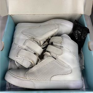 Supra TK white perf Authentic size 8